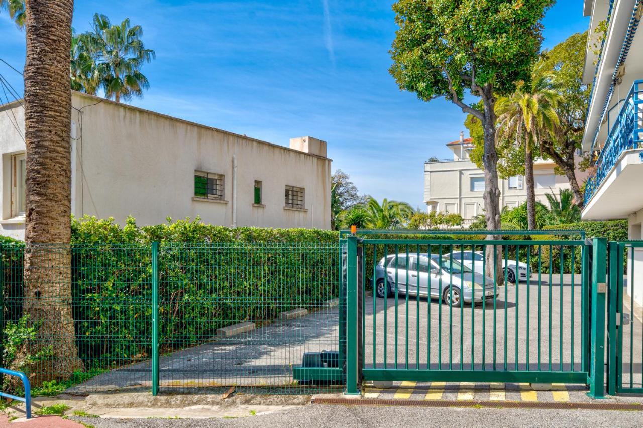 Cannes Les Pins Exterior photo